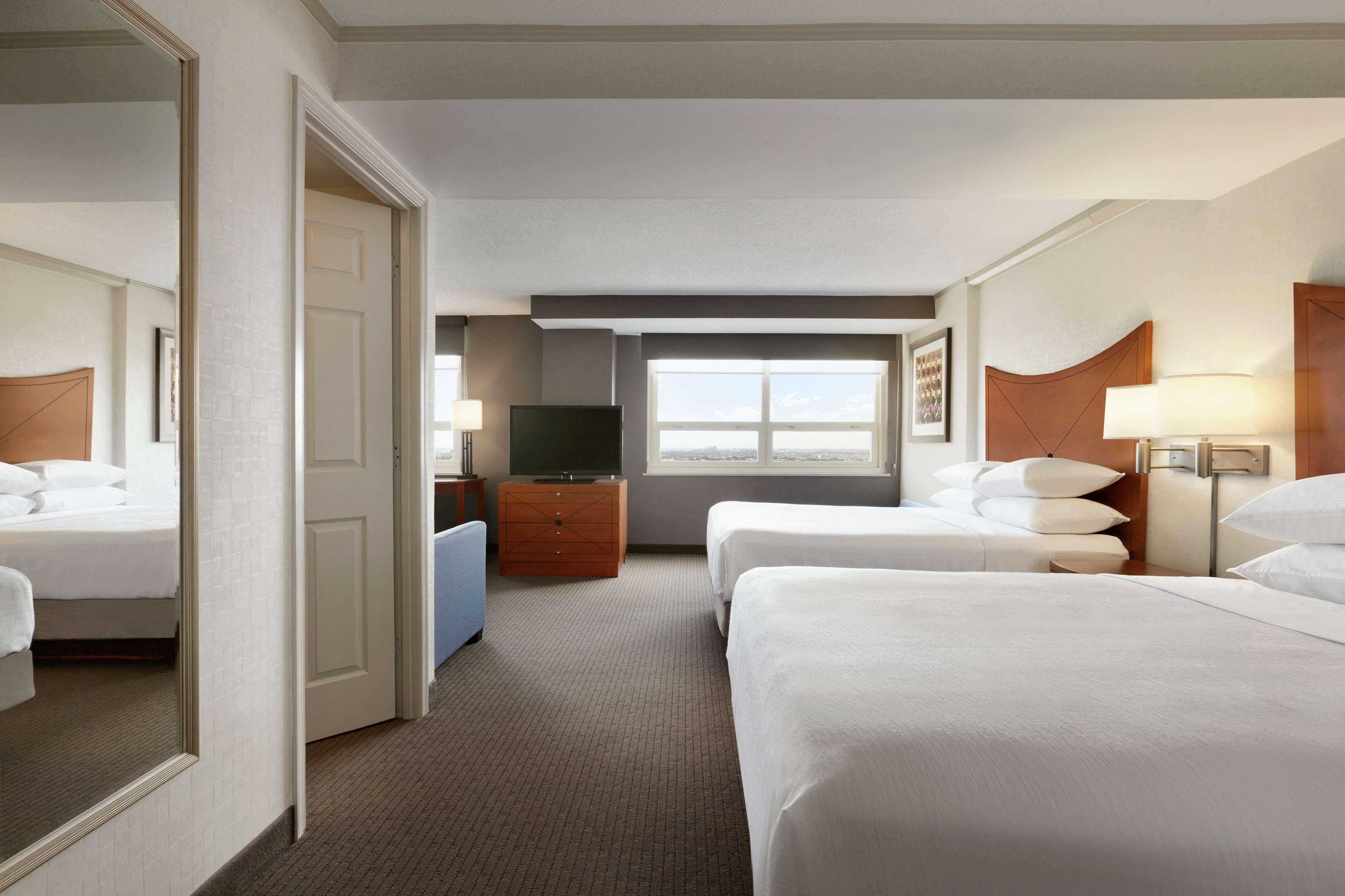 Embassy Suites Baltimore Inner Harbor Esterno foto