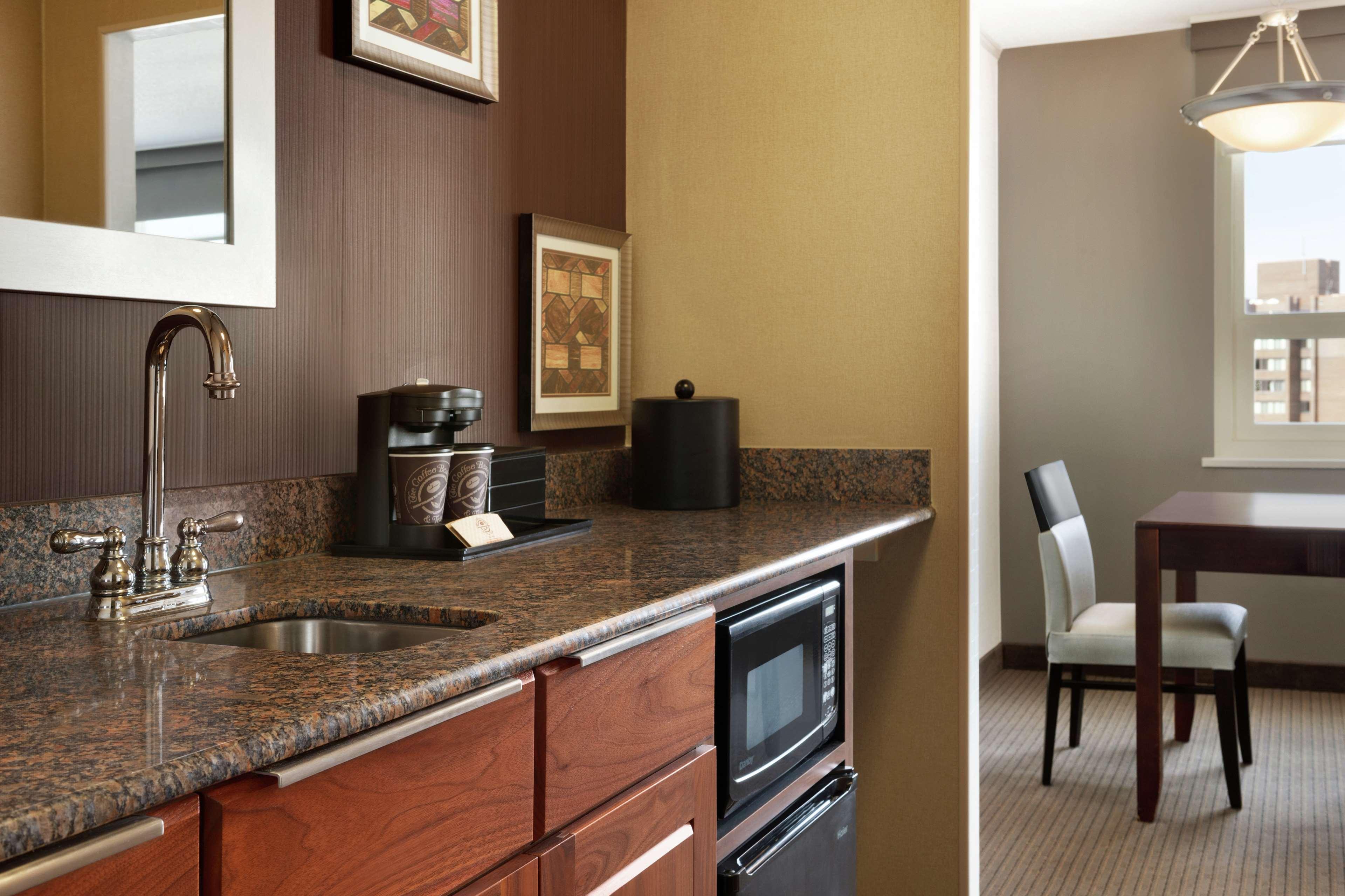 Embassy Suites Baltimore Inner Harbor Esterno foto
