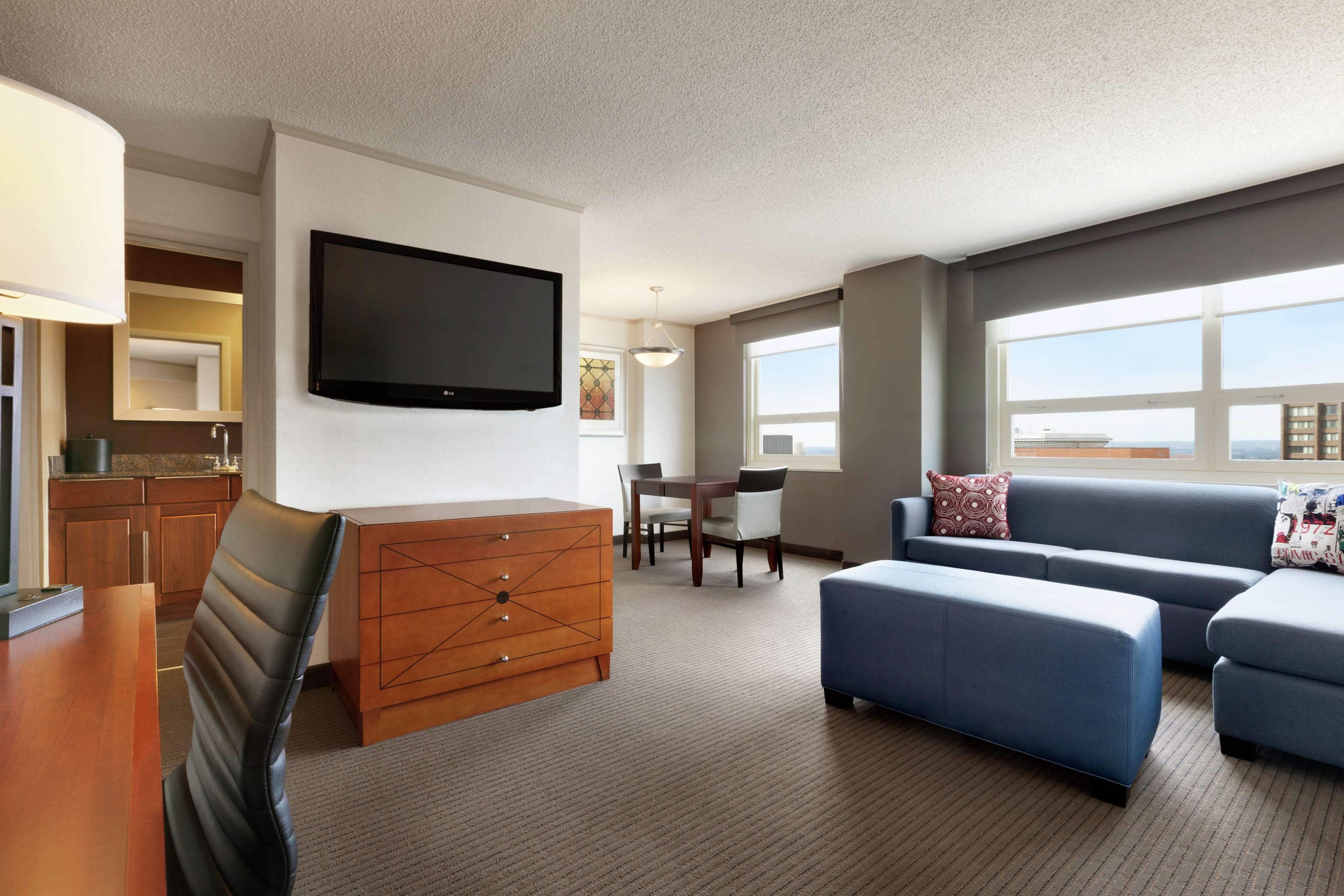 Embassy Suites Baltimore Inner Harbor Esterno foto